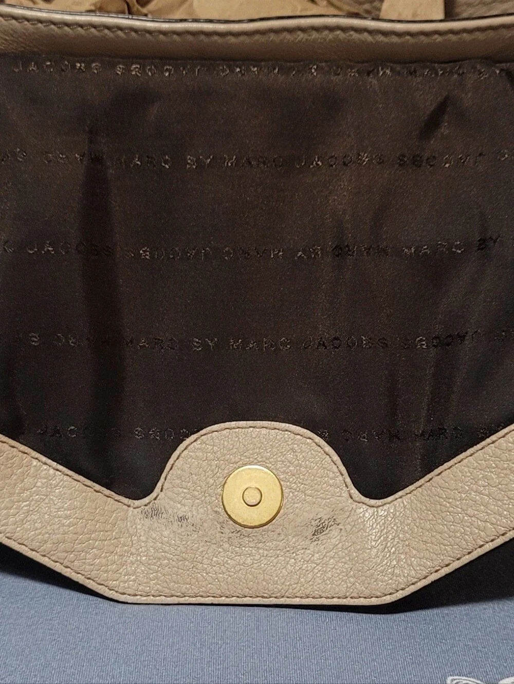 Marc by Marc Jacobs Taupe/Brown Pebbled Leather Shoulder/Crossbody Bag - Picture 16 of 16
